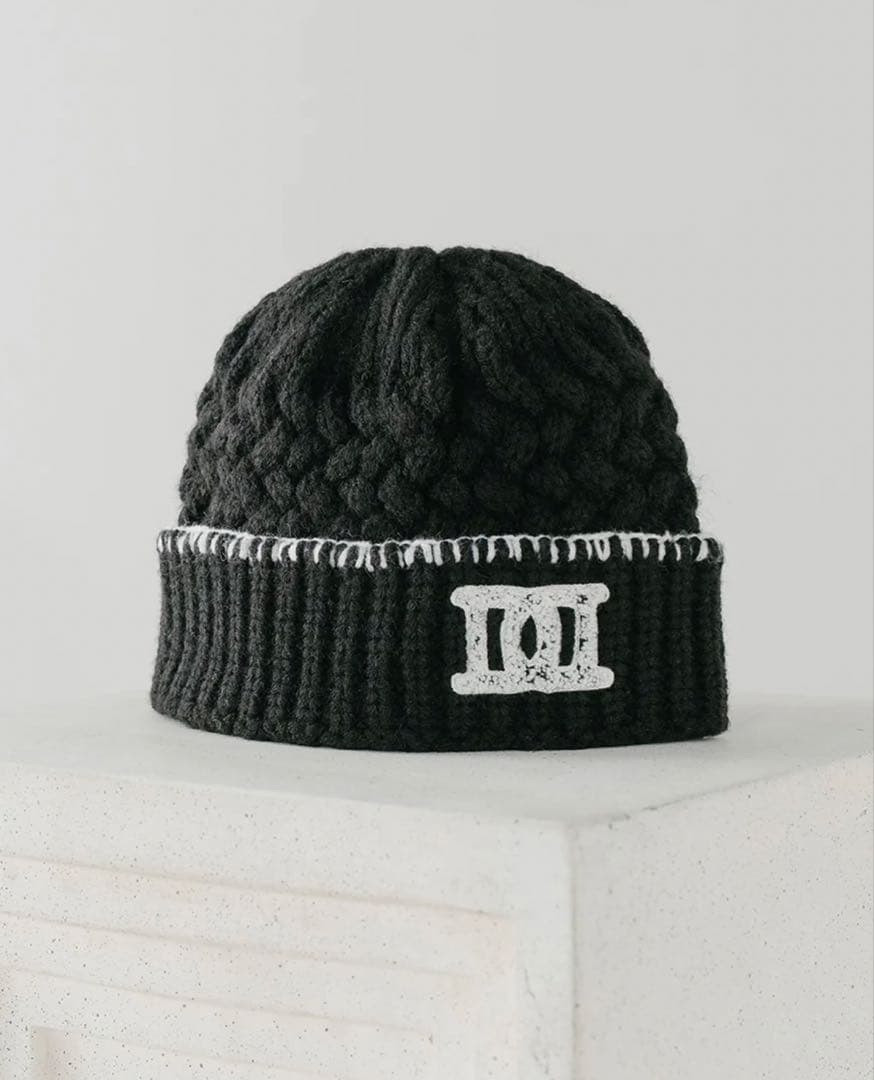 新品未使用タグ付き‼️】 Darich DDロゴバスケットニットビーニー 黒