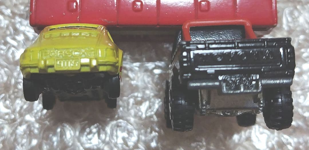 tomica　ミニカー　4台