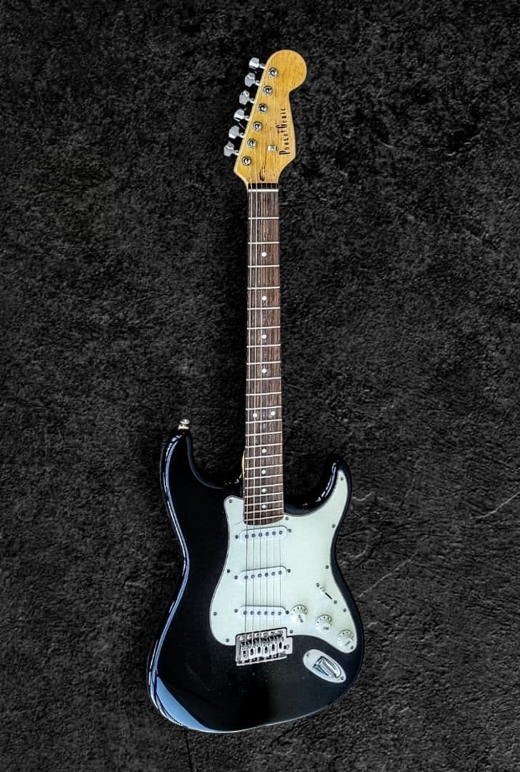 Photogenicフォトジェニックストラト3TSエレキギター オマケチューナー Photogenic ST-180 WH エレキギター 初心者14点セット【VOXアンプ付き