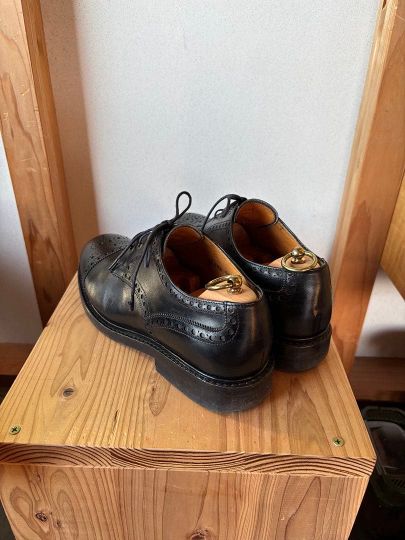 ジャランスリワヤ　ウイングチップ