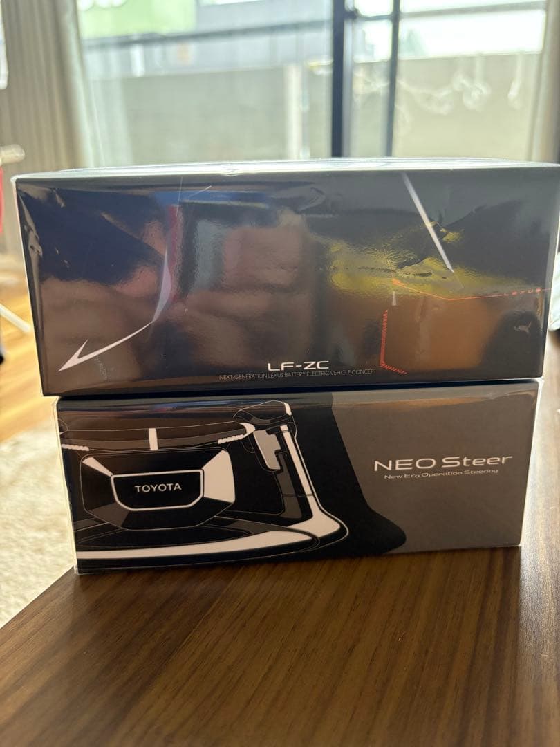 レクサスLF-ZC・トヨタランドクルーザー250 ミニカーセット(非売品)