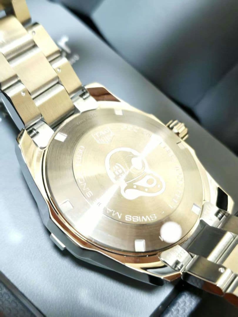 タグホイヤー　アクアレーサー　<クォーツ>