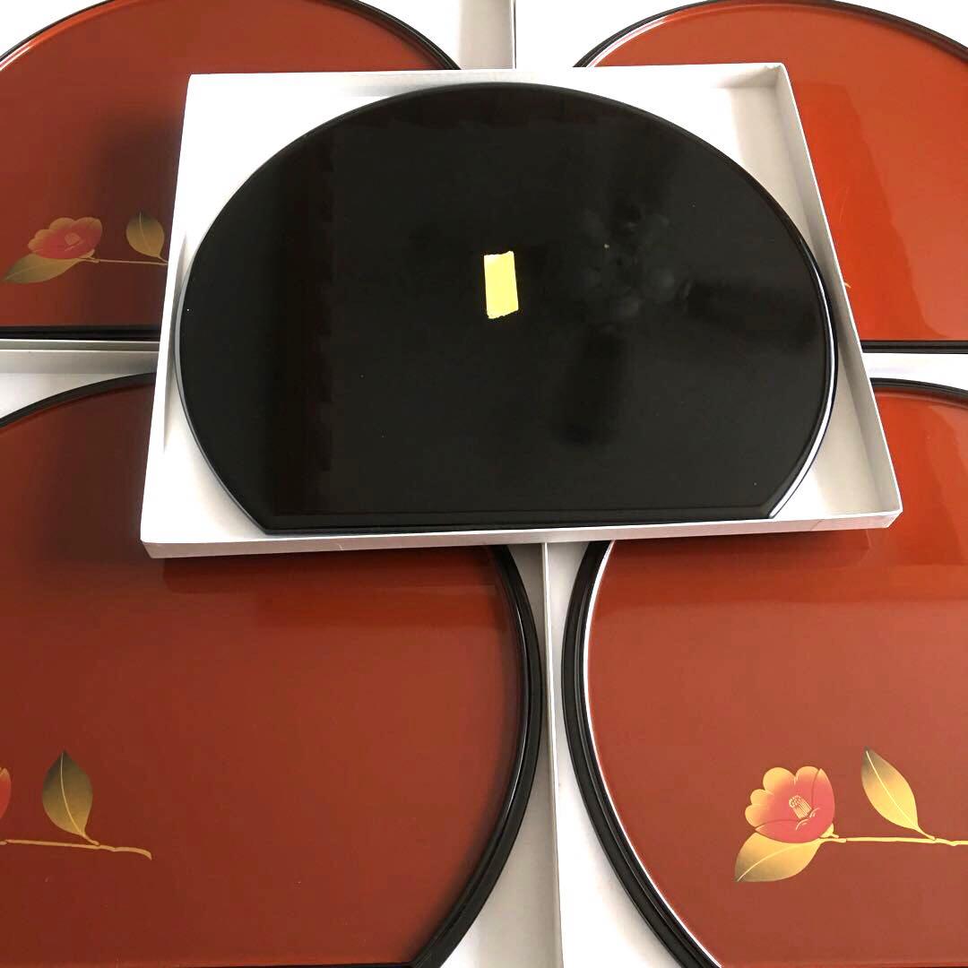 半月盆　半月膳　会席膳　５枚　漆塗り　木製　蒔絵　朱　元箱付き　お正月