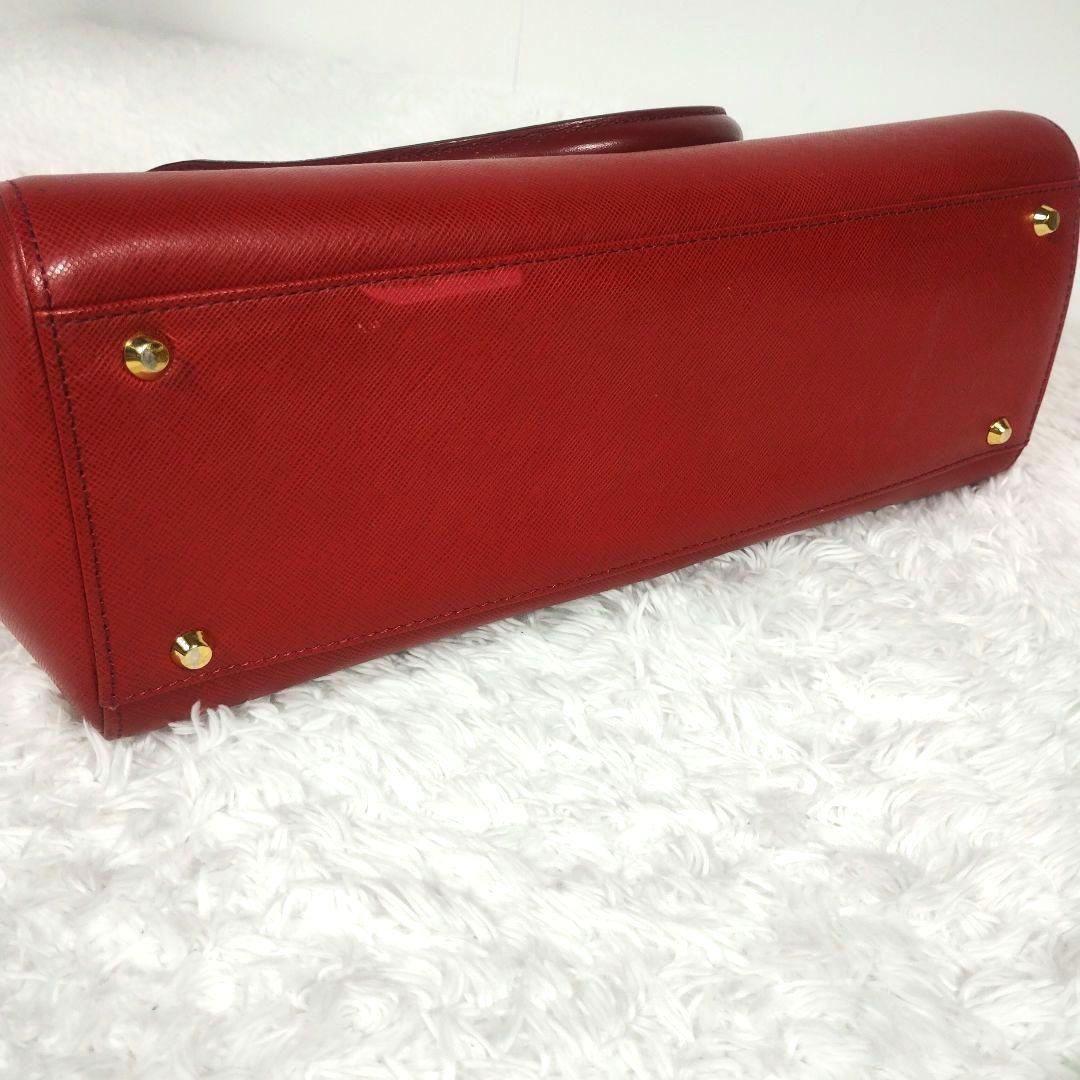 BURBERRY レザー ハンドバッグ メタルロゴ 赤 ノバチェック A4可