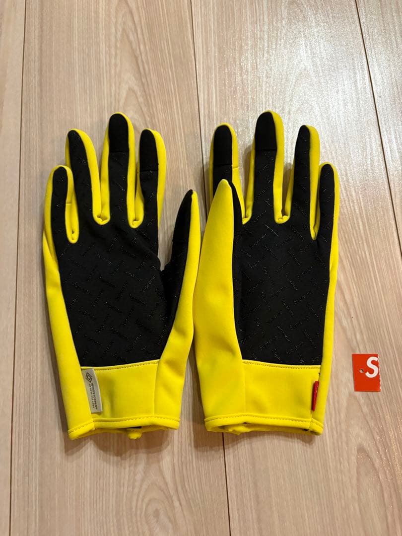 supreme 25AW WINDSTOPPER Zip Gloves 黄色 L - メルカリ