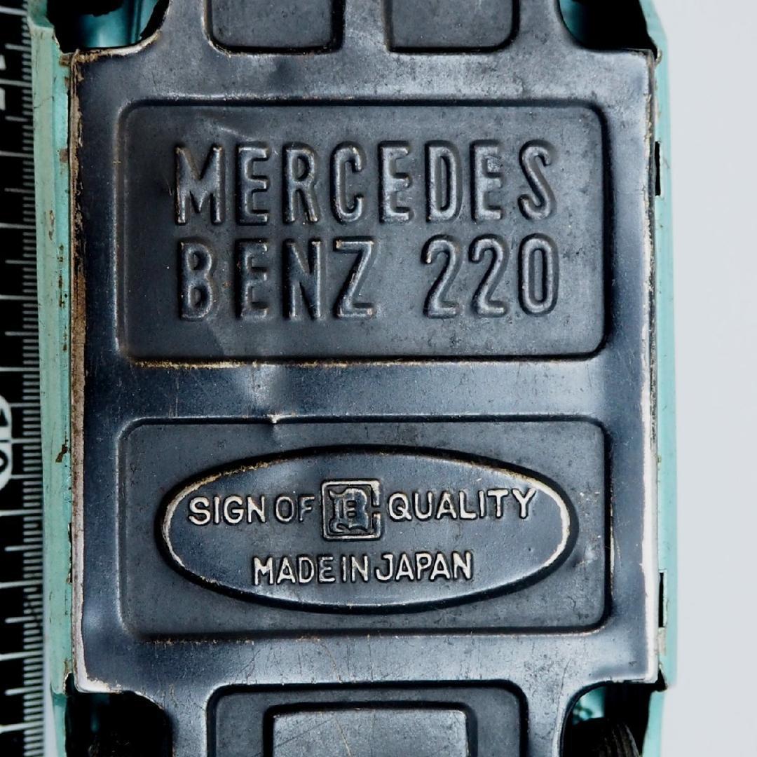 萬代屋【サンルーフ付メルセデス ベンツ220緑エンブレム欠】ブリキtin【箱無】