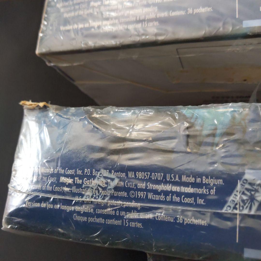 ●超特価　ストロングホールド（STRONGHOLD）ブースター　英語 　　２箱