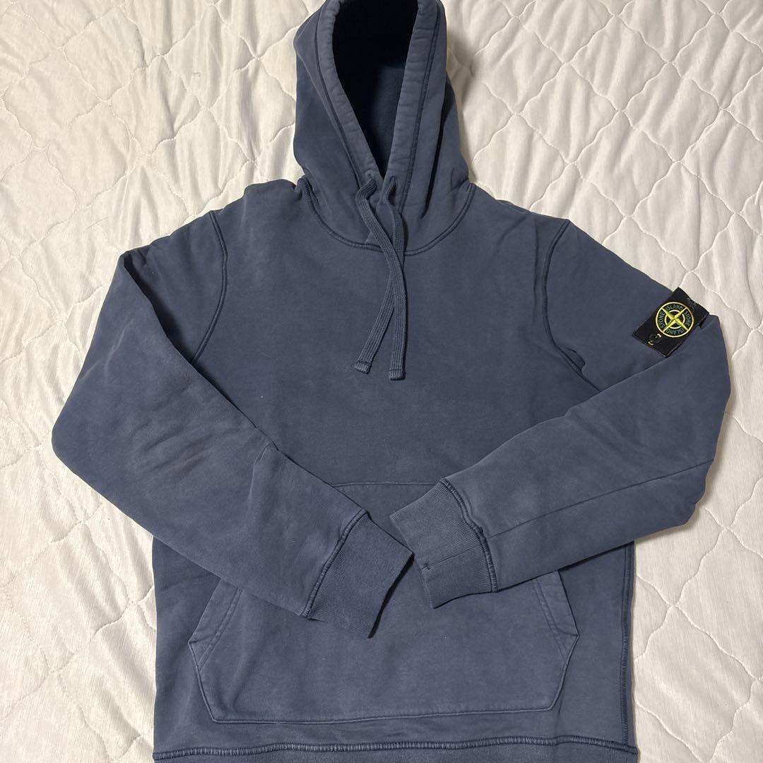 ず*ゆ様 【大幅値下げ】美品 STONE  パーカー
