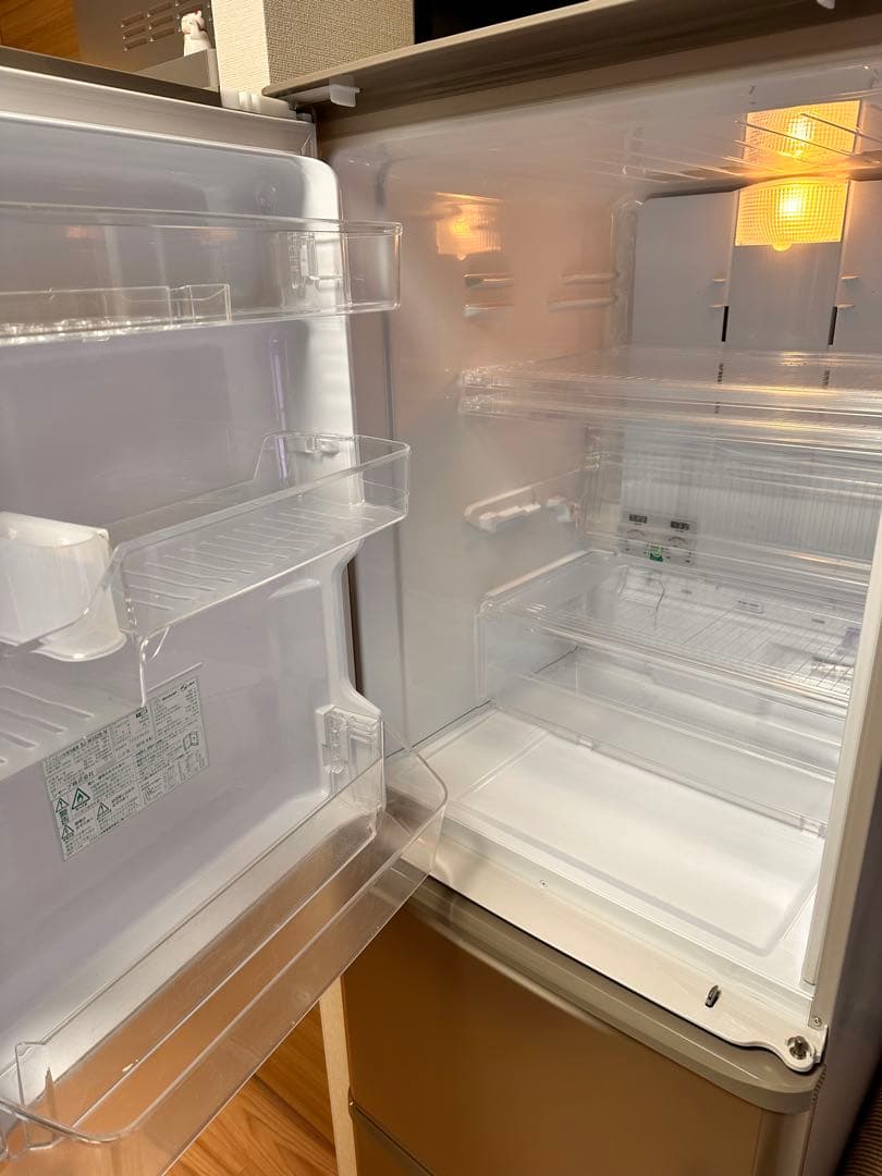シルバー両開き　冷蔵庫 透明棚 LED照明付き　極美品