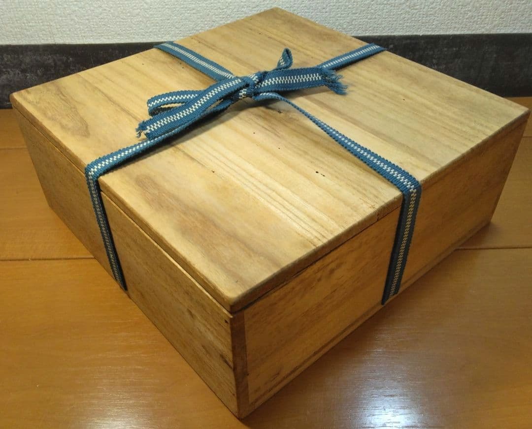 人間国宝 金城次郎 魚紋皿 栞 共箱 美品 壺屋焼 壷屋焼 やちむん 魚3井桁3