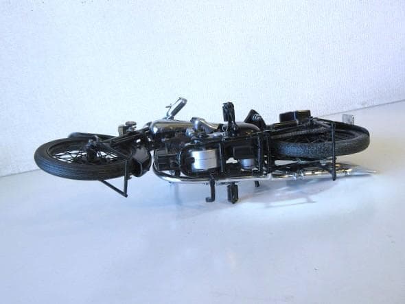 特価 MINICHAMPS 1/12 ブラフ シューペリア SS100 ロレンス