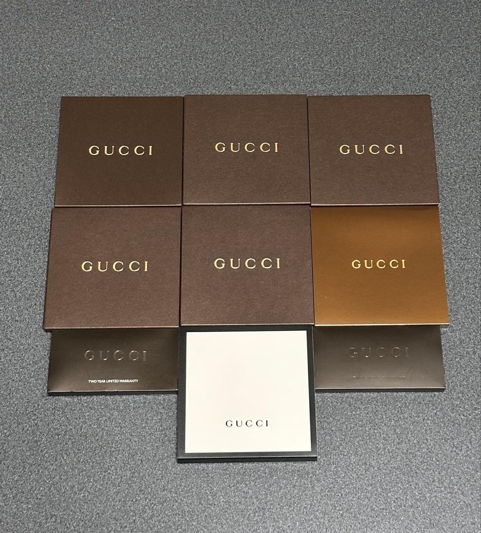 ピンクの猫ページ　GUCCI 時計　説明書　冊子　9冊