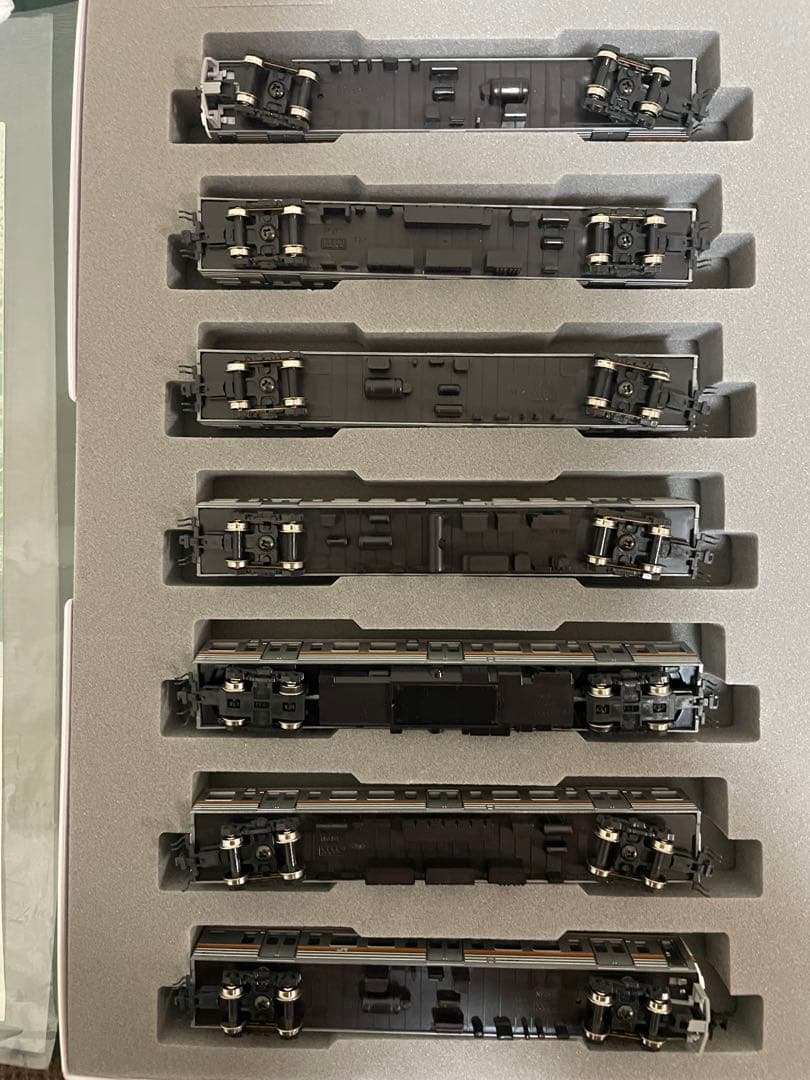 211系0番代　KATO。