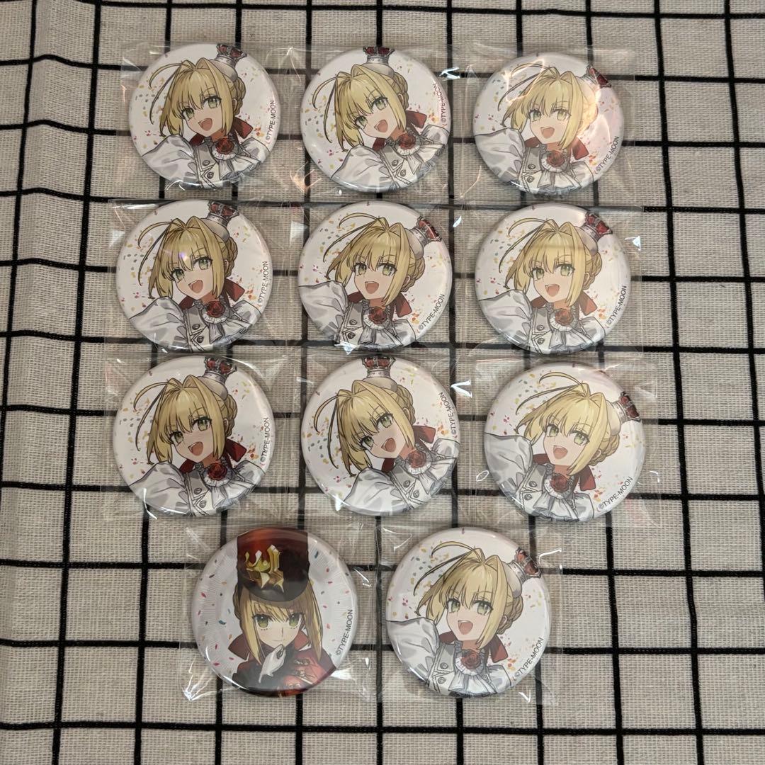 ワダアルコ展 缶バッジ ネロ - メルカリ