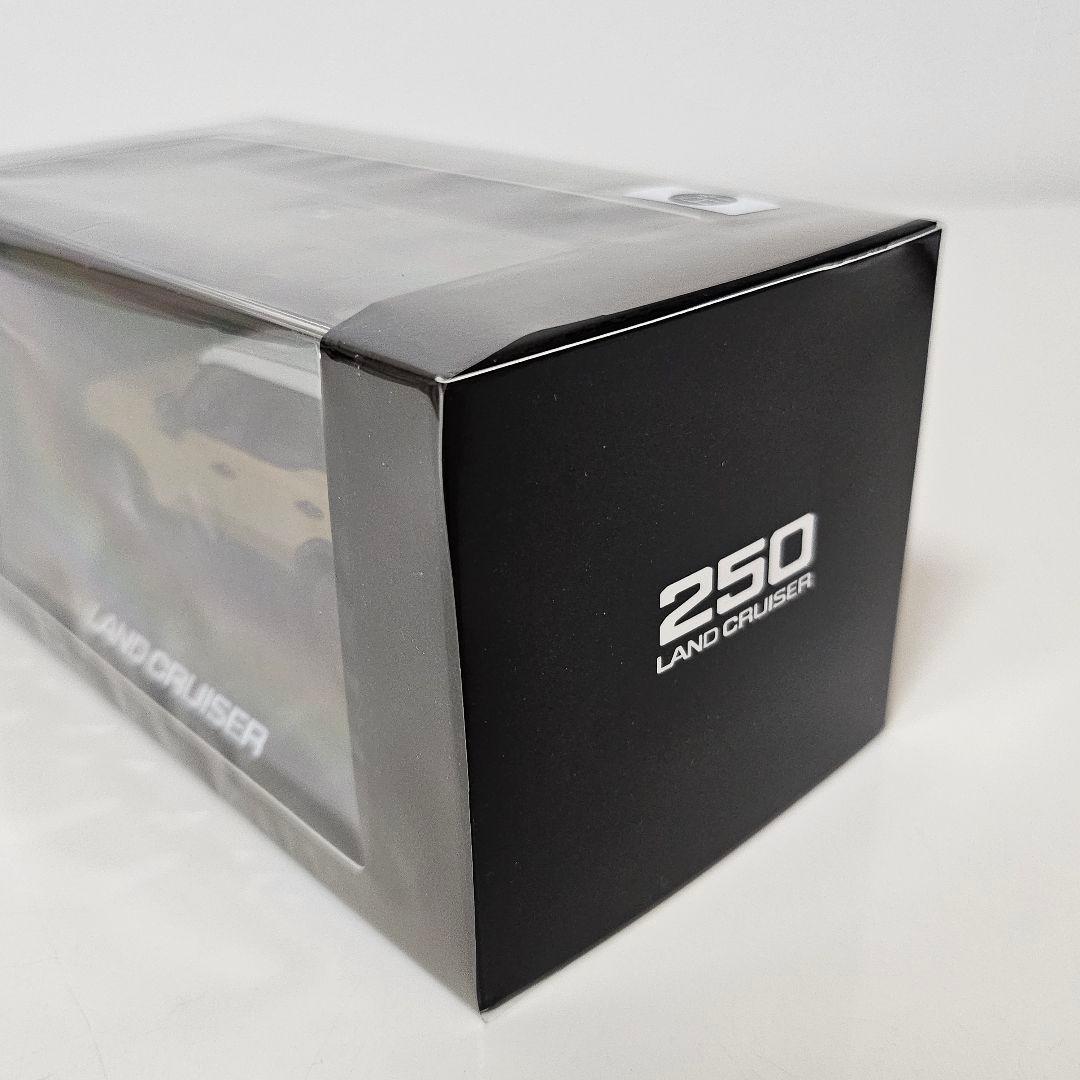 【最新型・非売品】トヨタ ランドクルーザー250 サンド×ライトグレー