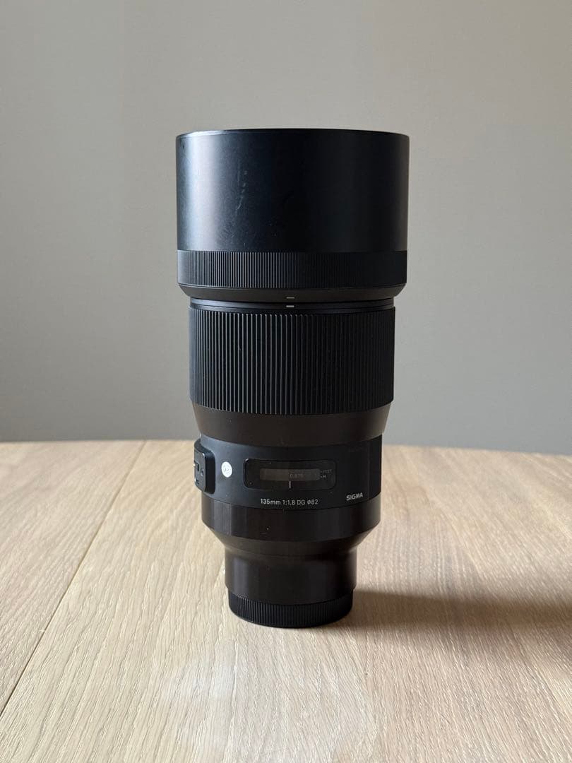 SIGMA 135mm F1.8 DG HSM Art レンズ Sigma 135mm f/1.8 DG HSM Art Camera Lens | Full Compass Systems