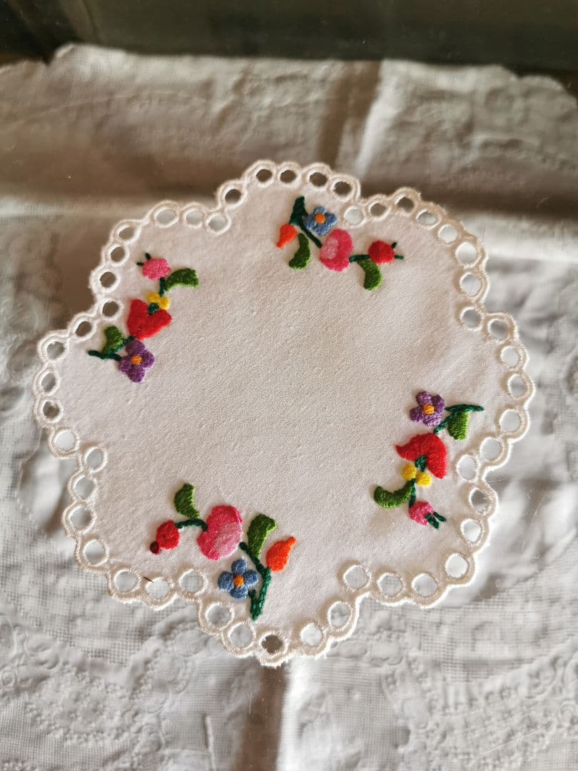 アンティークフランス マルチカラー手刺繍 チューリップ＆ローズ