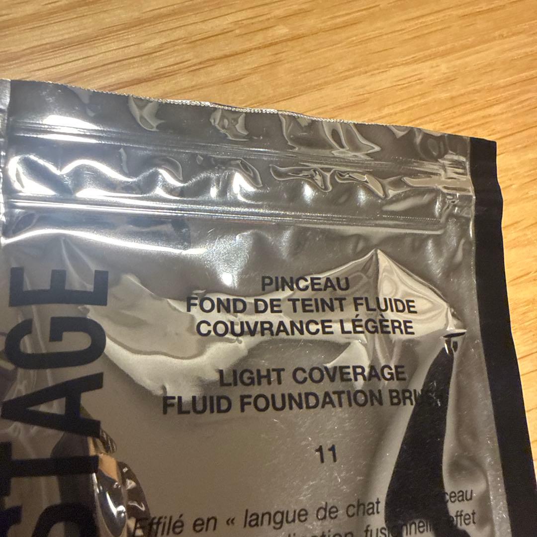 ディオール　パウダーファンデーションブラシ　フルイド　ライトカバー　dior