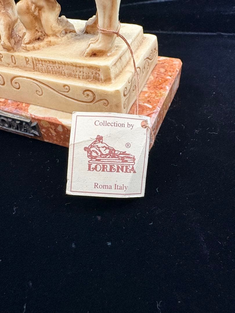 カピトリヌスの雌狼 イタリア ローマ彫刻 大理石台座付き ローマ神話