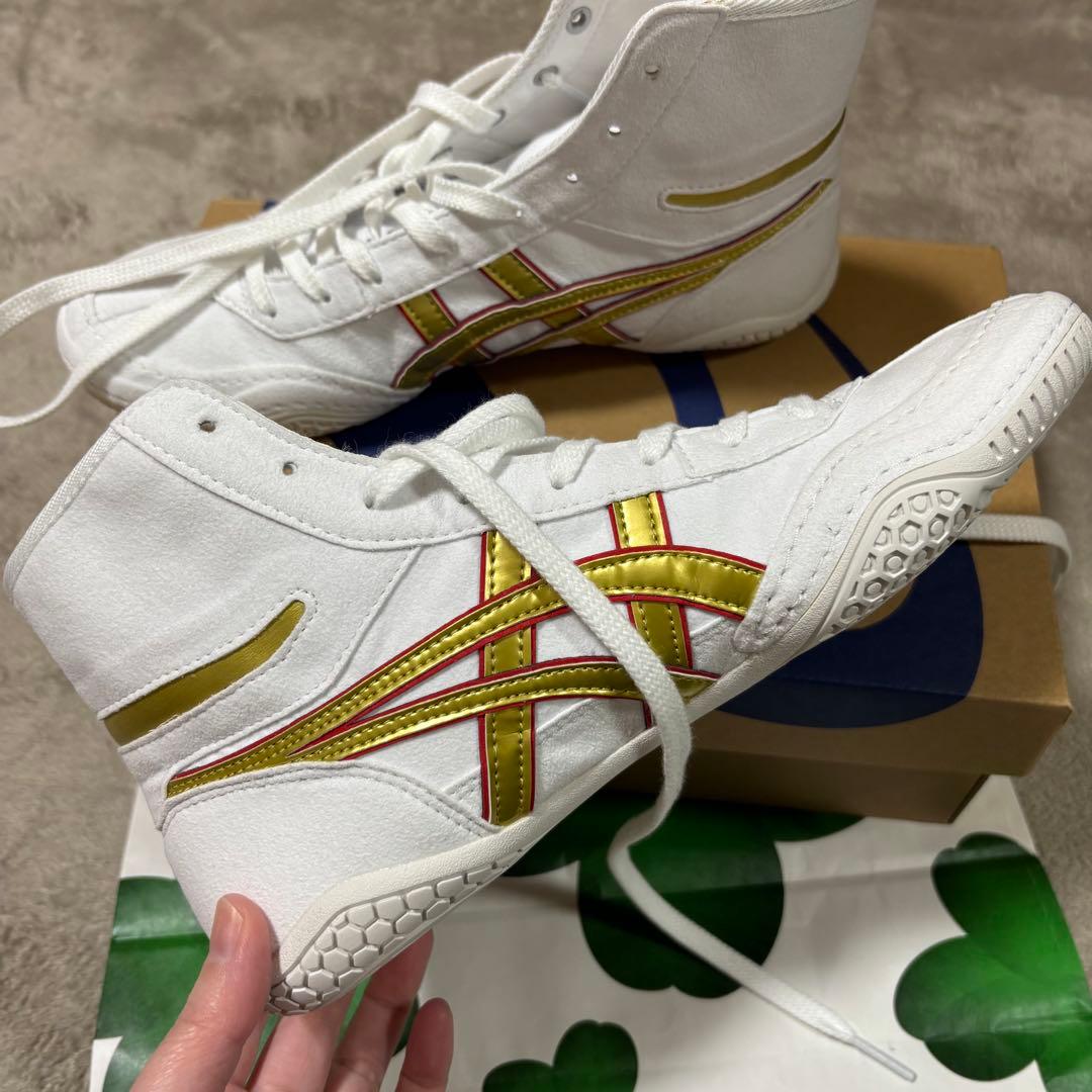 アシックス 白金 レスリングシューズ ボクシングシューズ - メルカリ