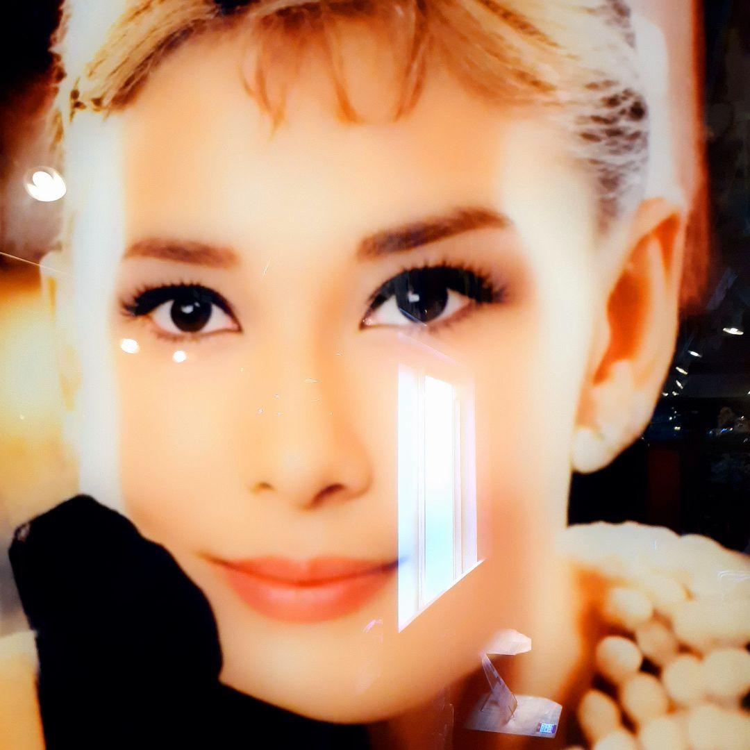 輸入雑貨 ミラーアート 英国 『オードリー・ヘプバーン』 特殊強化