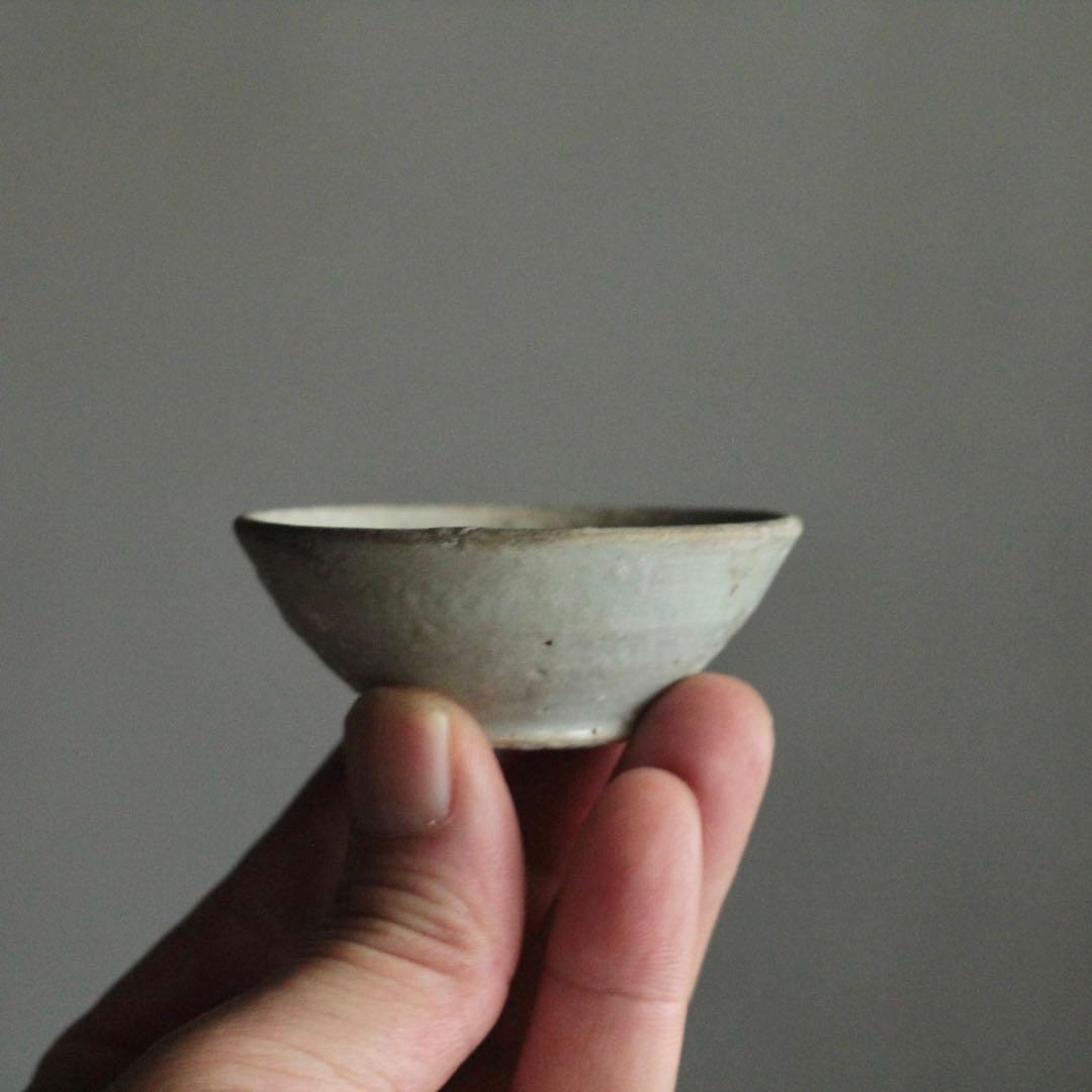 李朝 白磁 盃 ぐい呑み 古道具 古美術 朝鮮美術 - メルカリ