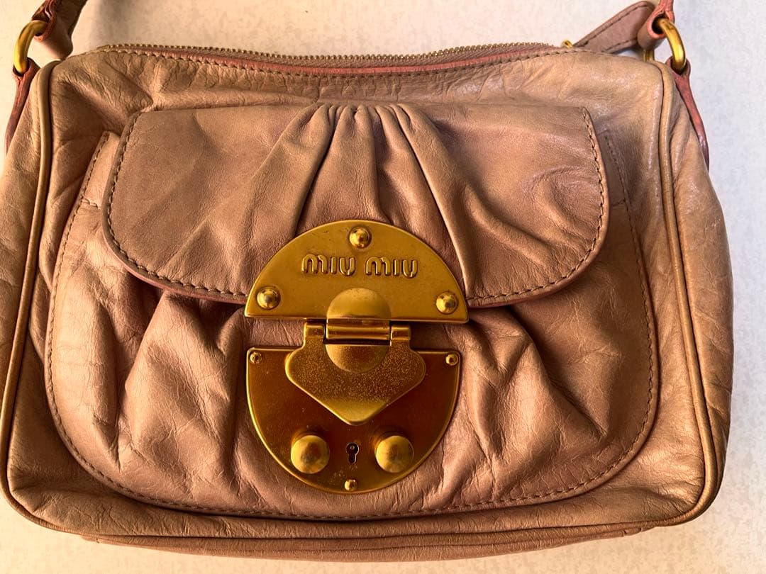 超お買い得 レアMIU MIUショルダーバッグ
