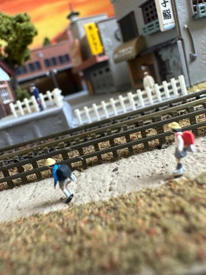 ジオラマ完成版精密鉄道風景模型 駅前横丁Nゲージ 現状品 鉄道模型完成品駅電車