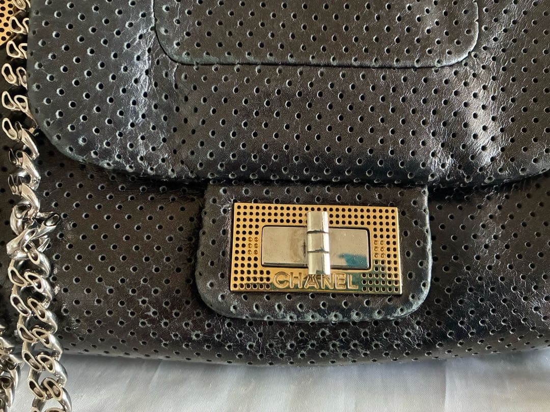 ルイス 様♡CHANEL パンチング　2.55 チェーンバッグ　マトラッセ