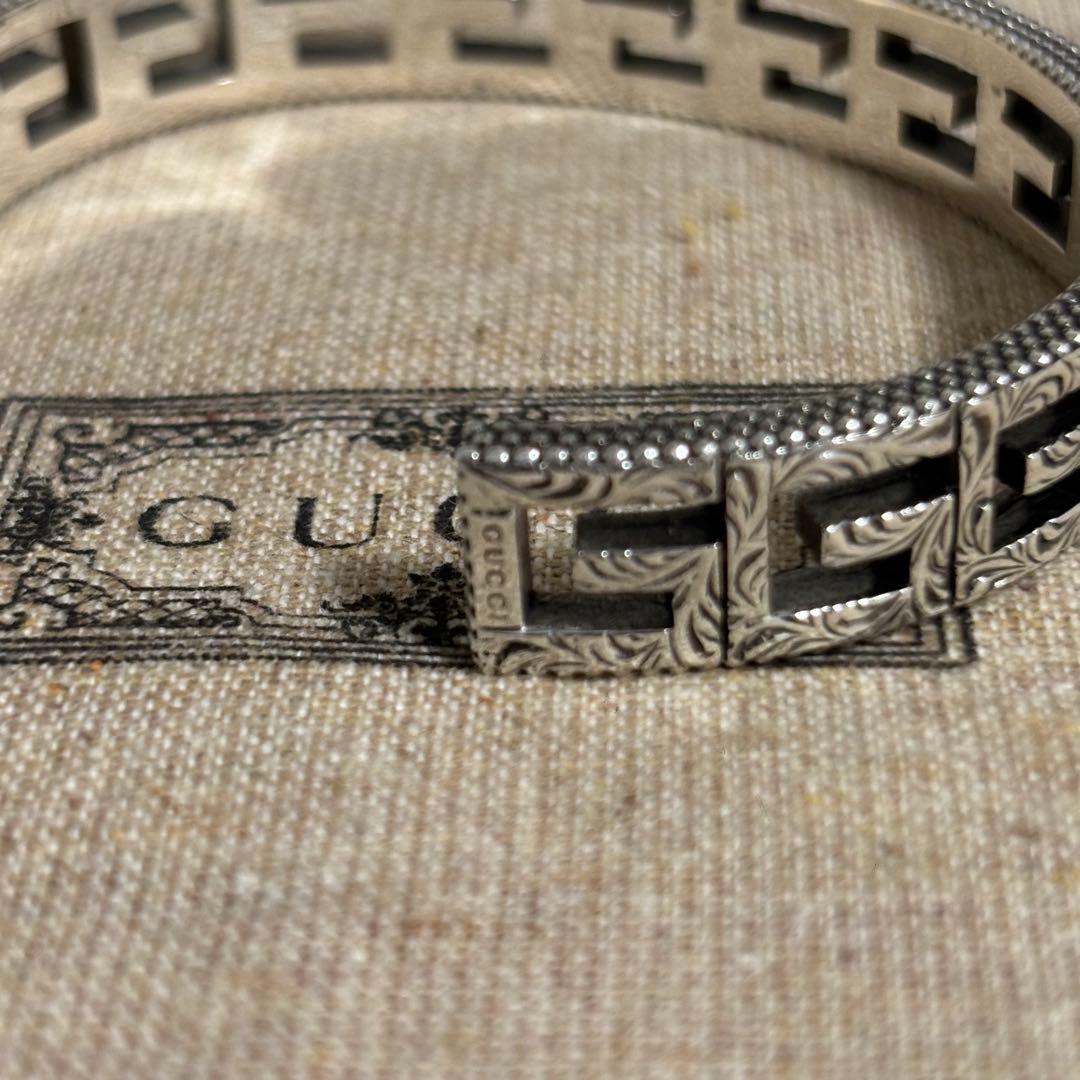 GUCCI 新品同様品　インターロッキングGアラベスクバングル　刻印17 付属品