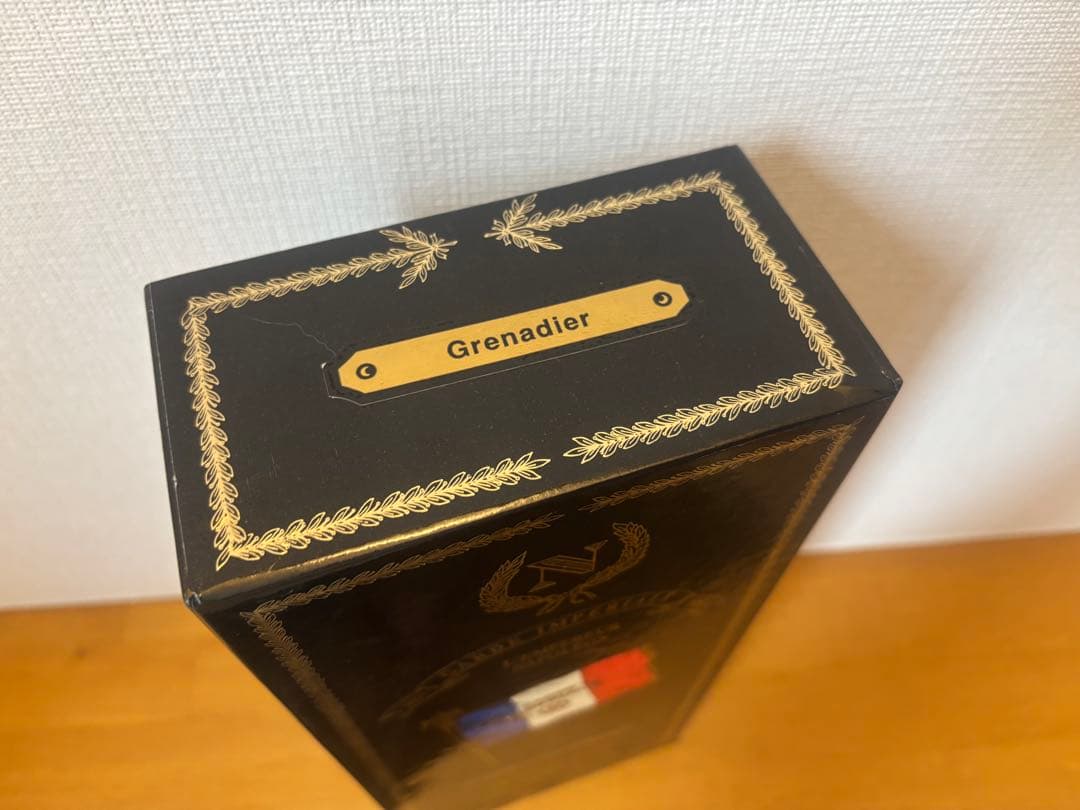 希少】ナポレオン コニャック 限定陶器ボトル Grenadier