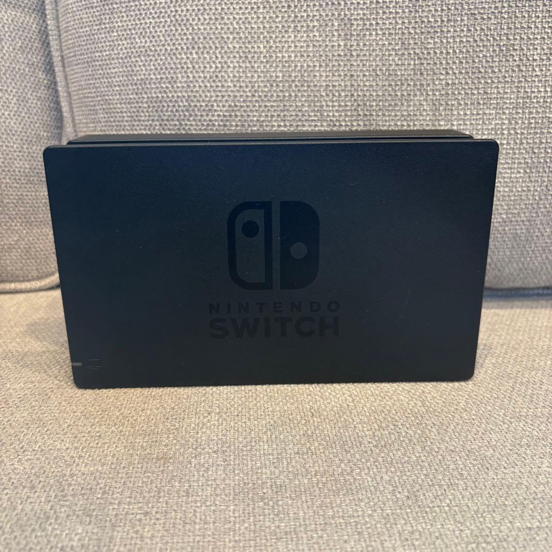 Nintendo Switch 本体（ニンテンドースイッチ）Joy-Conグレー