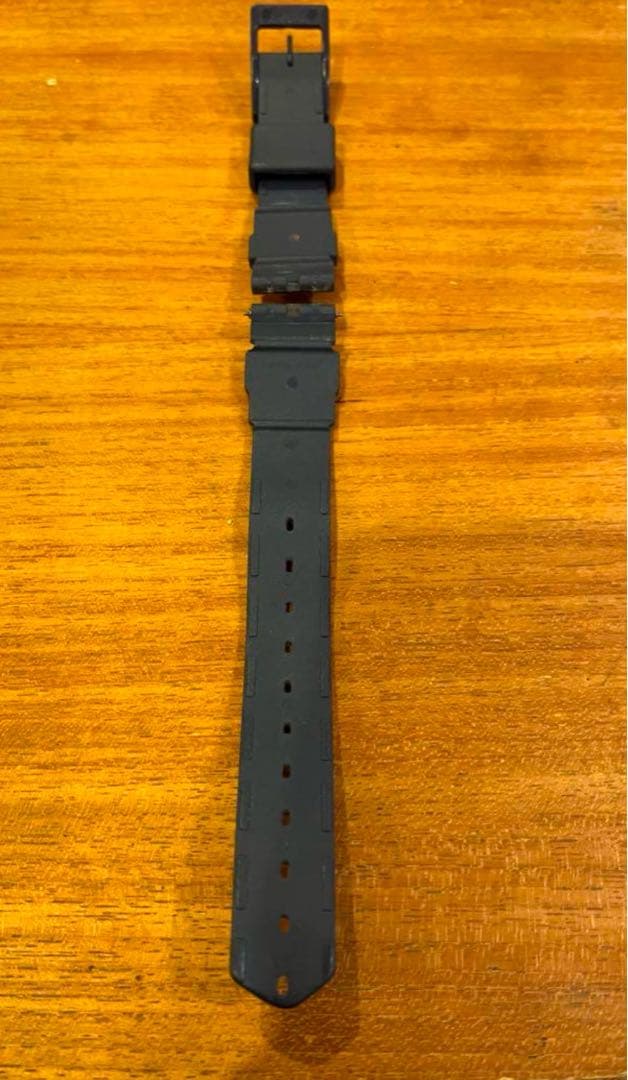 タグホイヤのフォーミュラ1 純正ベルト18mm メンズ用　ヴィンテージ