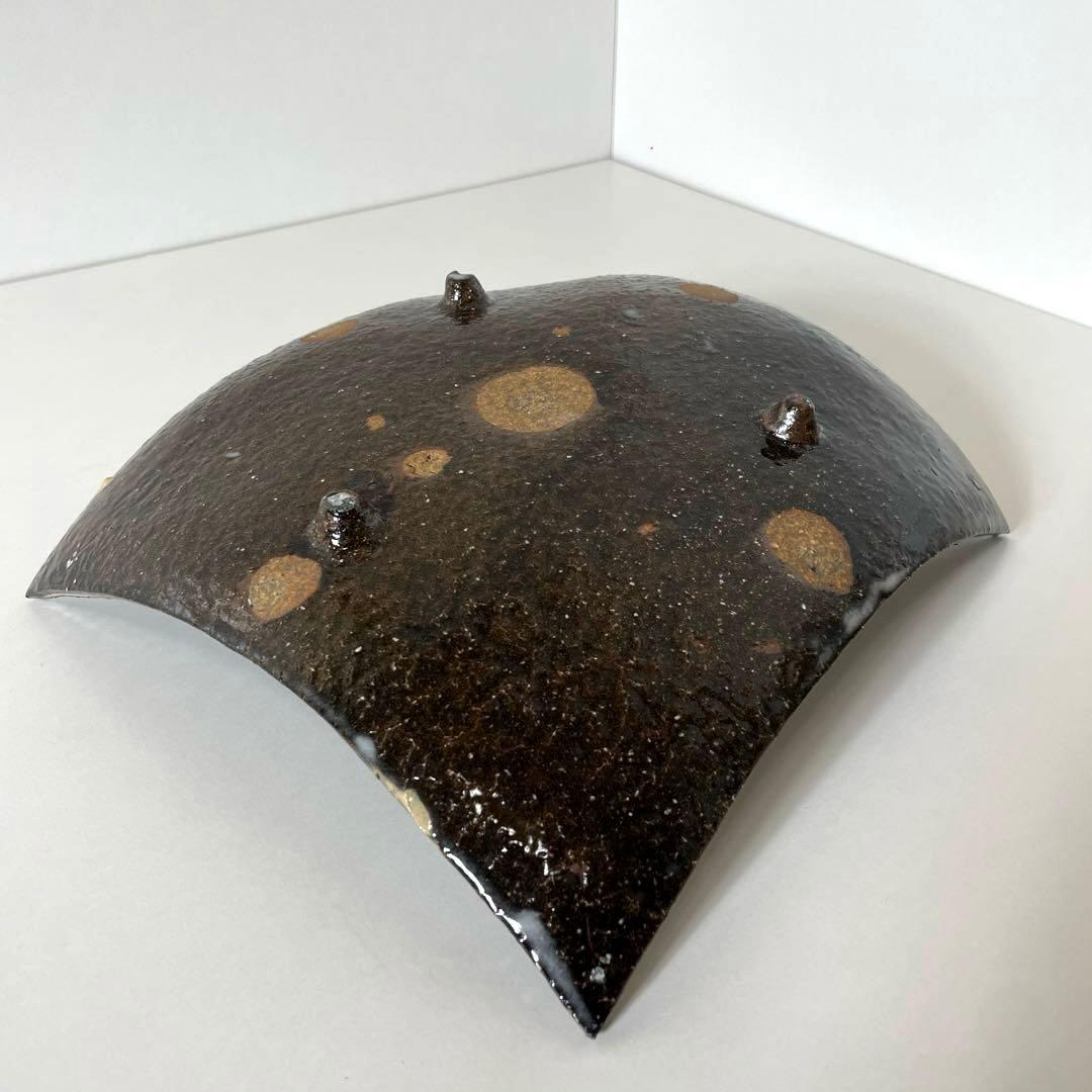 XG513 陶芸家・波多野善蔵・萩焼四方皿・萩焼・共箱・共布栞・刷毛目