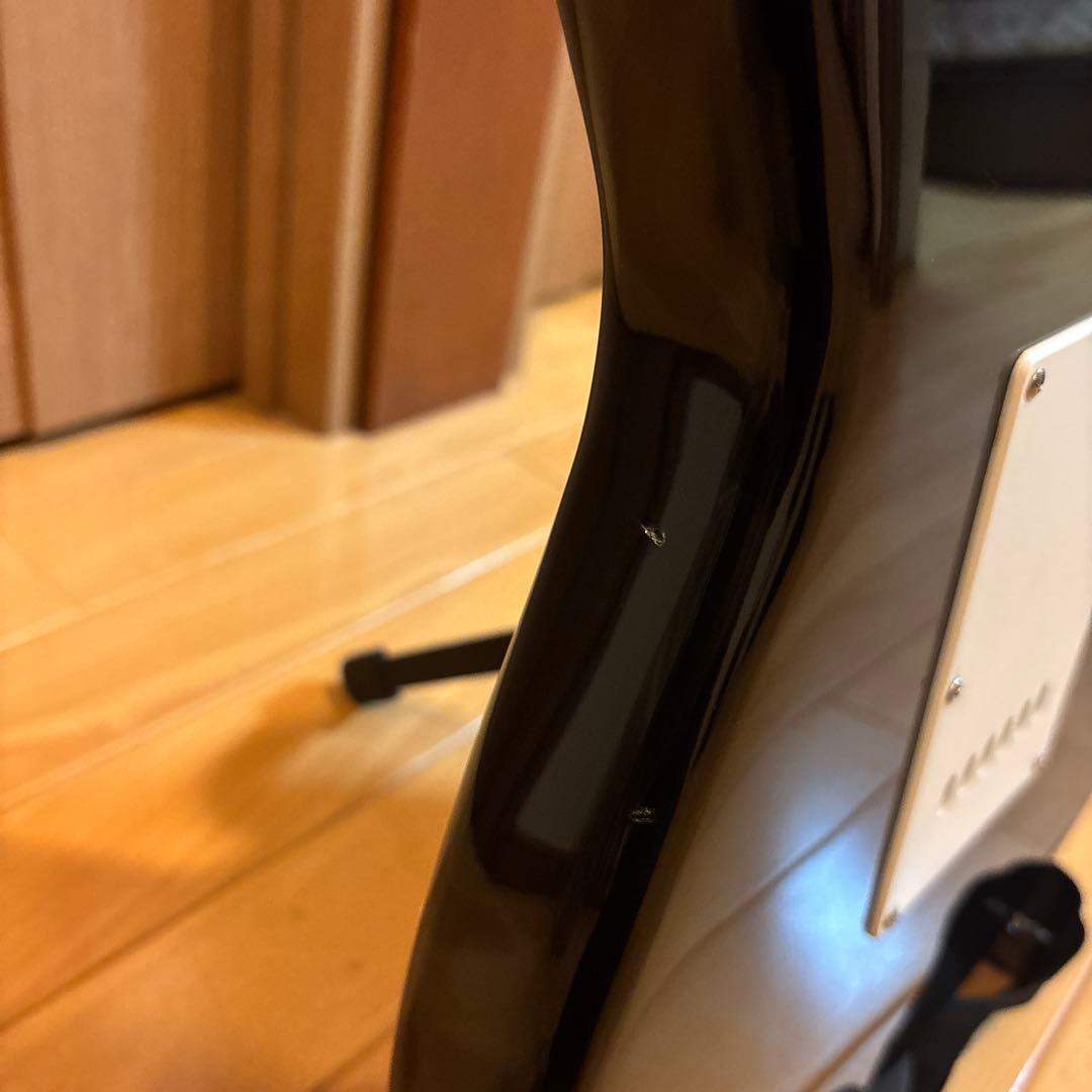 Legend ストラトキャスタータイプ（SSS） トレモロアーム付き