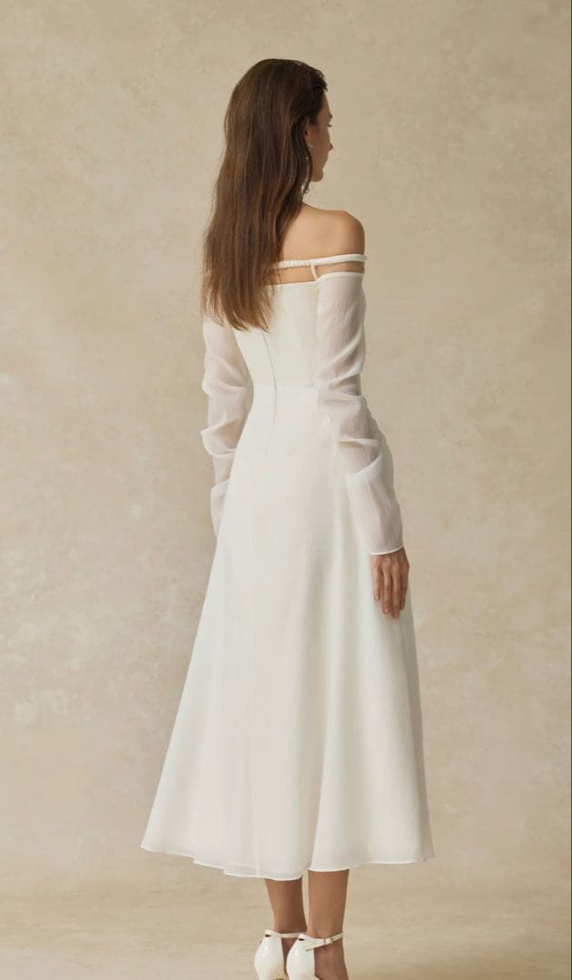 新品☆DeNio☆オフショルダーワンピース