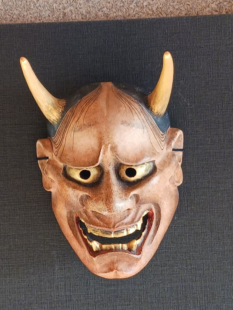 能面「増女」 | iichi 日々の暮らしを心地よくするハンドメイドや