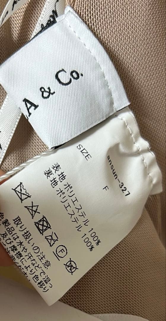 a。ANDREA&Co. 新品未使用　フラワージャガードドレス　ピンク