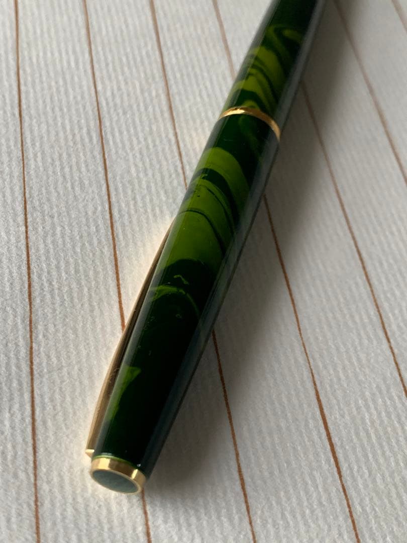 極めて希少 PILOT（パイロット） Lady Umryu雲流 万年筆 18K - メルカリ