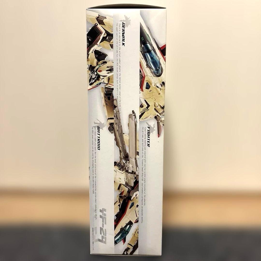 《新品未開封》BANDAI YF-29 超合金 デュランダルバルキリー　イサム機