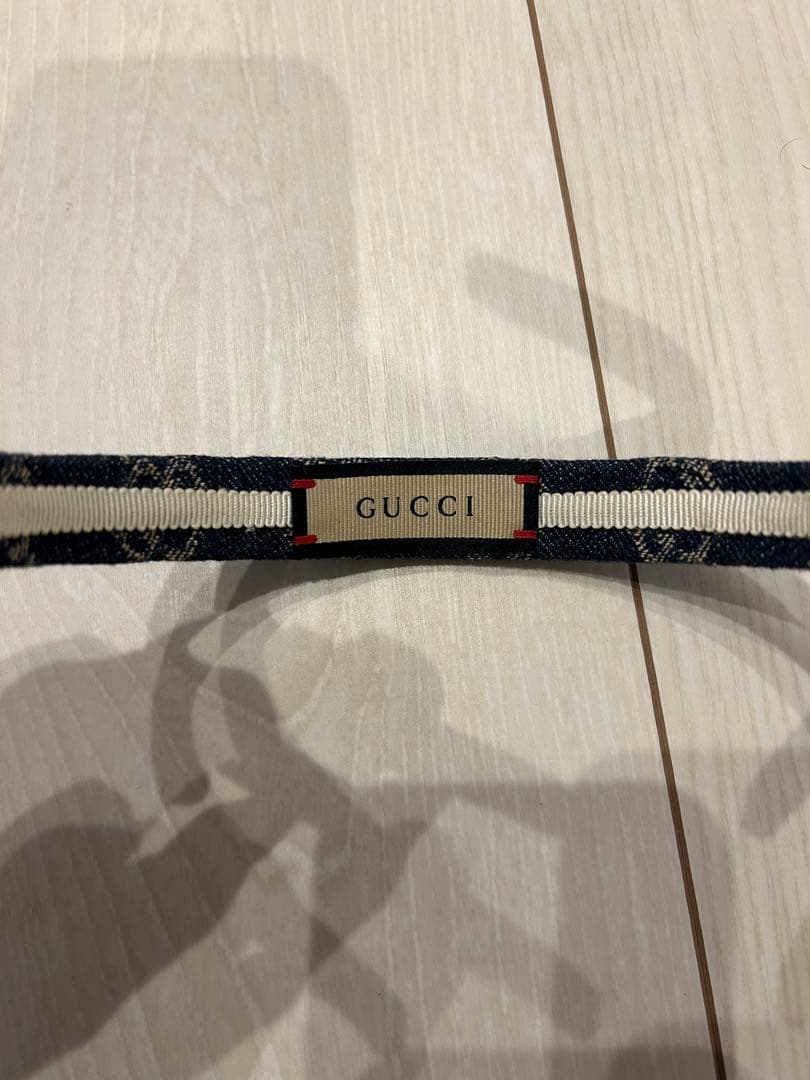 GUCCI デニム風ヘアバンド