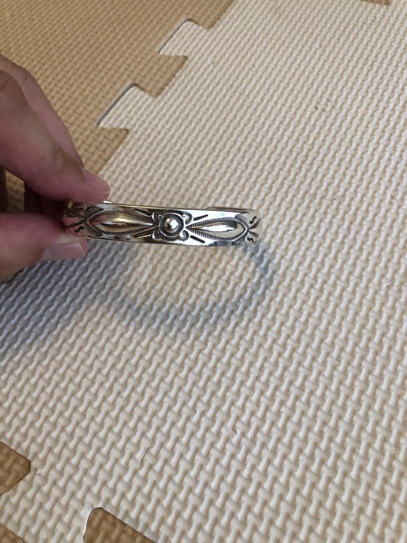 レイ アダカイ　ダブルスタンプバングル