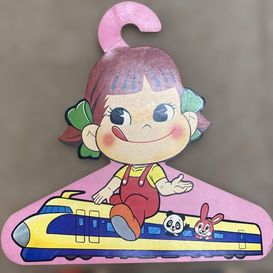 ぺこちゃん　紙ハンガー　ハンカチ（赤・青）セット