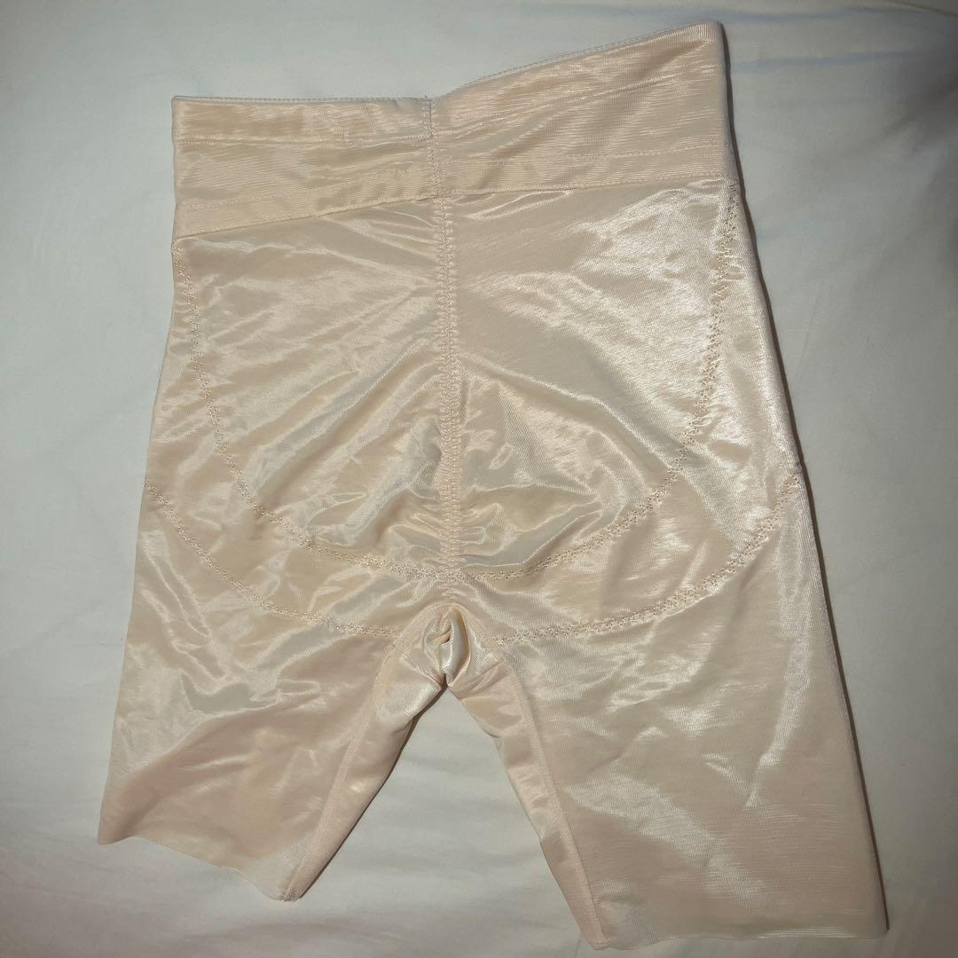 FOUR SIS & CO. B70 Vカット　ビスチェセット