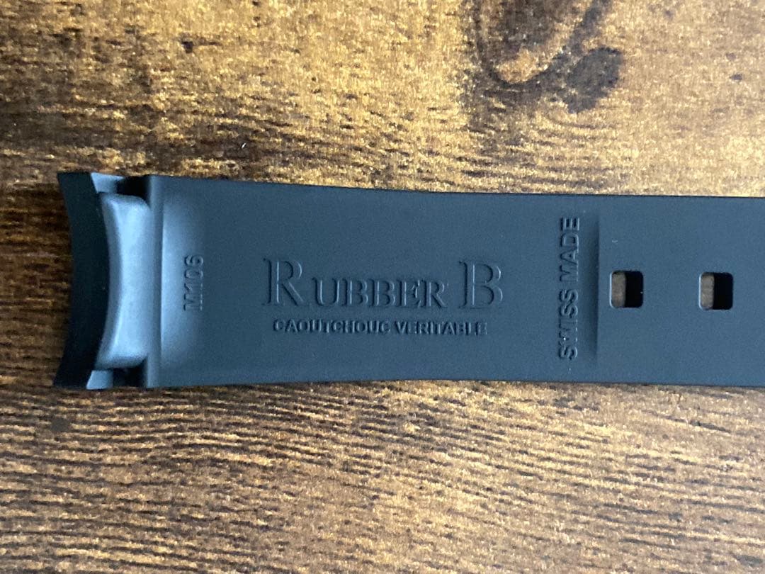 ラバーＢ（RUBBERB）　ロレックス GMTマスターⅡ用　黒　尾錠付きモデル