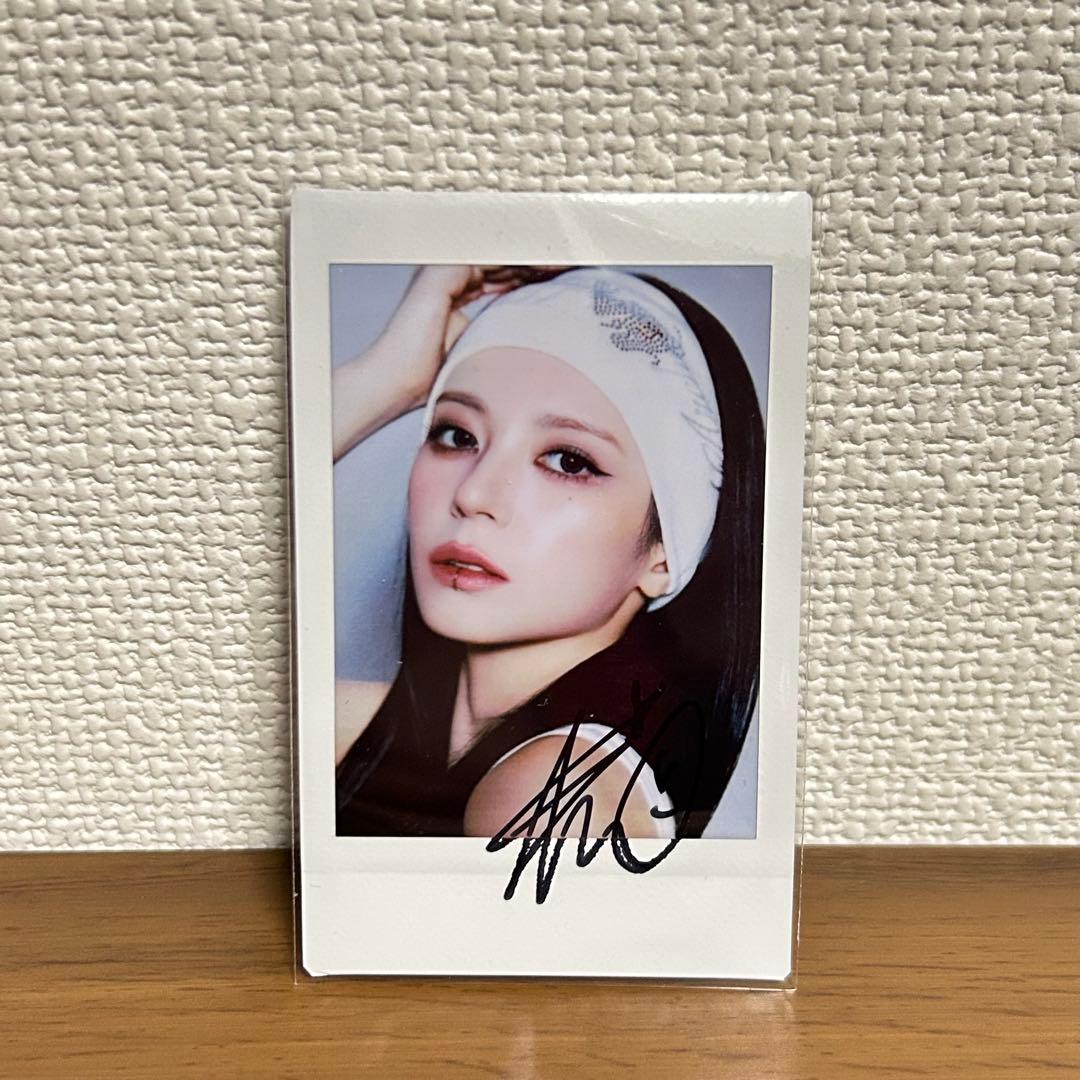 MADEIN ラッフルくじ B賞 MASHIRO マシロ サイン入りチェキ - メルカリ