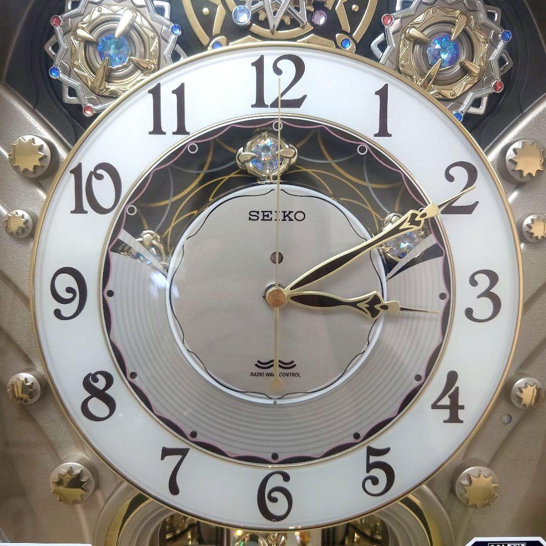 M1220A1 未使用★SEIKO 電波クロック RE562H 動作確認済み