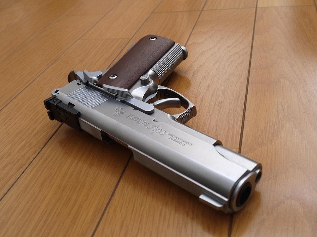 WA コルトゴールドカップ コマンダー・カスタム