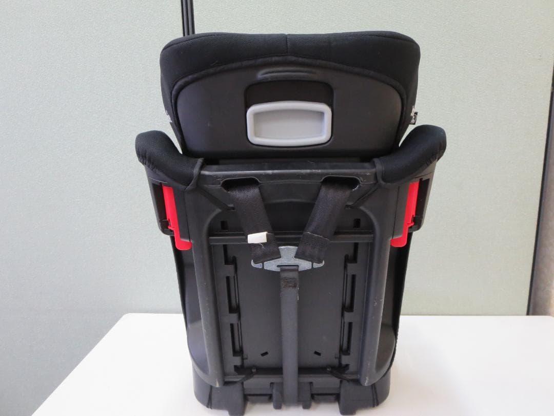 ジョイー　エレベート　ジュニアシート・チャイルドシート