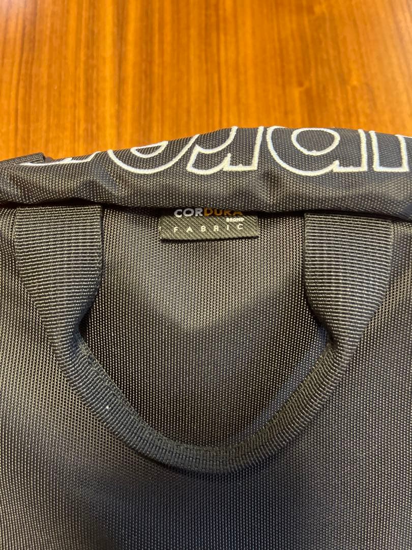 Supreme ブラック ショルダーバッグ